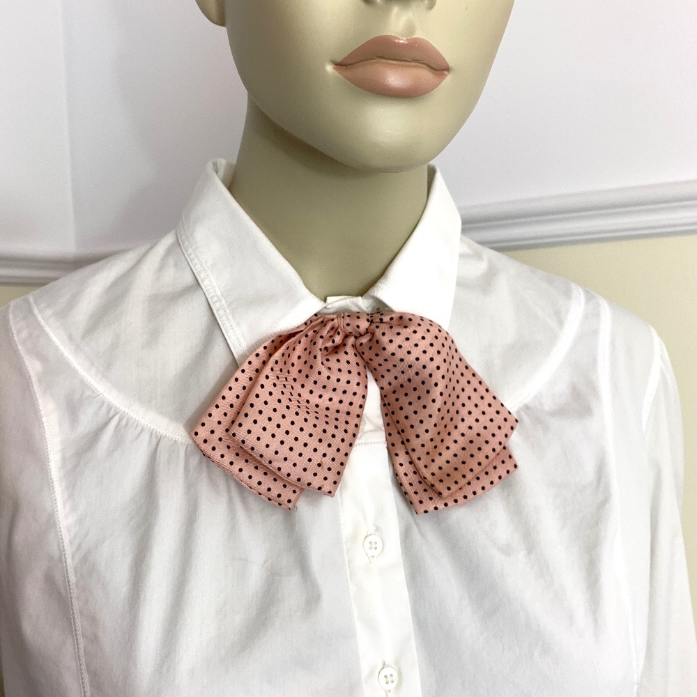Vintage VICKY DAVIS 100% silk bow tie pin